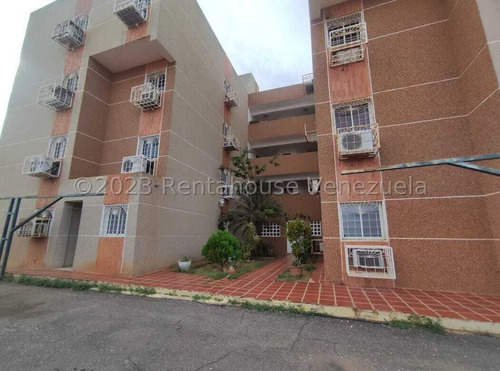 Apartamento En Alquiler En Fuerzas Armadas Mls 24-14097 Yohana Hidalgo 