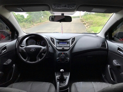 Imagem 5 de 11 de Hyundai Hb20 2015 1.0 Comfort Flex 5p