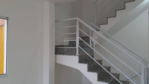 Sobrado De 3 Dorms 1 Suite Em Condominio Na Região De Cotia - So0563