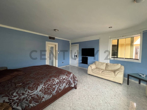 Casa En Venta Lecheria C R Las Villas