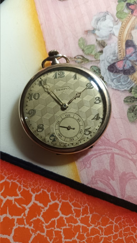 Vendo Bonito Y Clásico Reloj De Bolsillo Acuerda Marca Tenpo