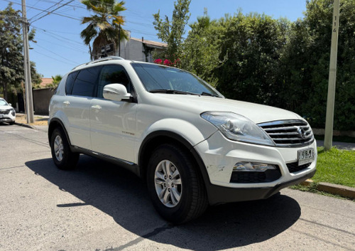 Ssangyong Rexton Aut 2015