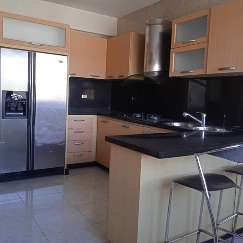 En Venta Apartamento En Resd Mirage Urb El Bosque 11-07