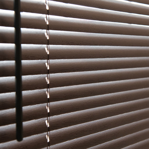 Cortina Pvc Marron Angosta 70x125