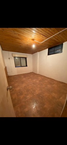 Alquiler Apartamento Tipo Casa En Unión. 1 Dormitorio. Patio