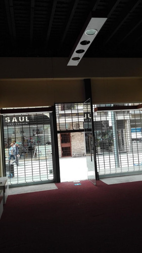 Excelente Local De 100 M2 Sobre Peatonal Sarandi