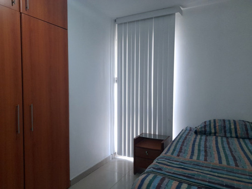 Imagen 14 de 18 de Alquiler De Apartamento En El C.r Guaica Mar I En Lechería Edo. Anzoátegui.