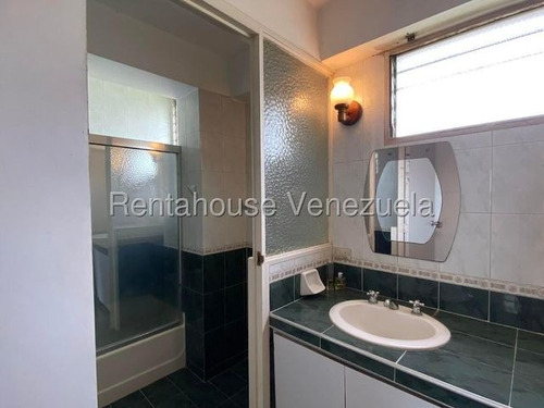 Amplio Apartamento En La Urbina, Codg Mas 25-20975