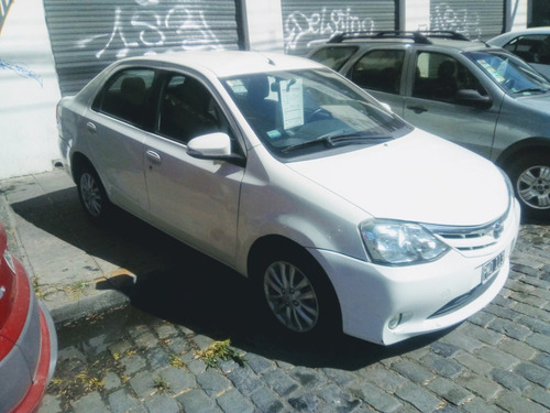 Toyota Etios 1.5 4p Xls Impecable (cf)