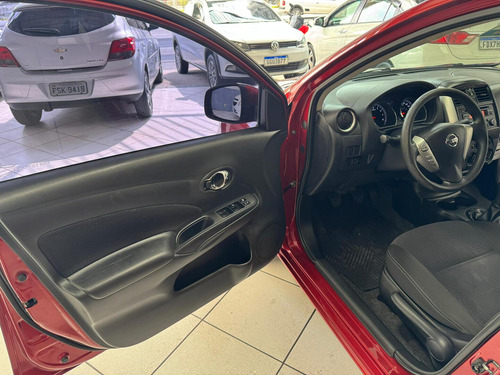 Nissan Versa Versa 1.6 16V SV (Flex)