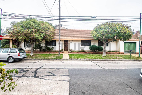 Imagen 3 de 30 de Venta Casa De Tres Dormitorios - Martinez - San Isidro