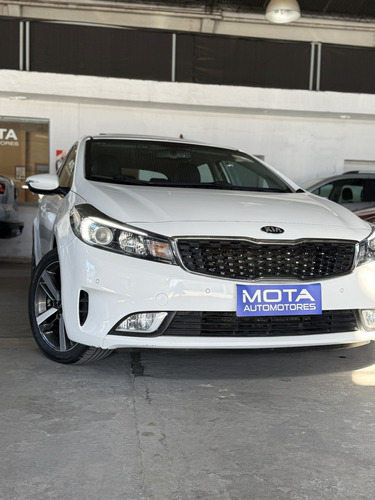 Kia Cerato 2.0 Sx At6 5 p