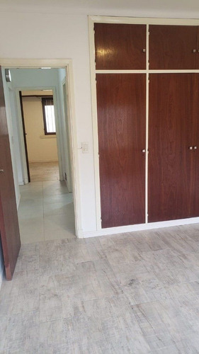 Imagen 12 de 20 de Chalet 3 Ambientes Con Parque Y Taller