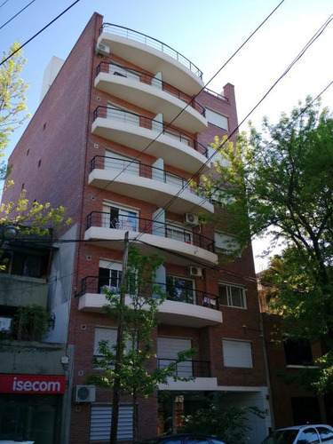 Venta Monoambiente Semi Nuevo Balcón Frente A Metros Bv. Oroño Tribunales Rosario