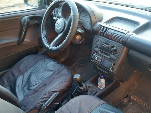 Imagem 6 de 10 de Chevrolet Corsa 1999 1.0 Wind 5p