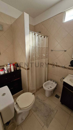 Venta - Depto - 3 Ambientes - Ramos Mejia