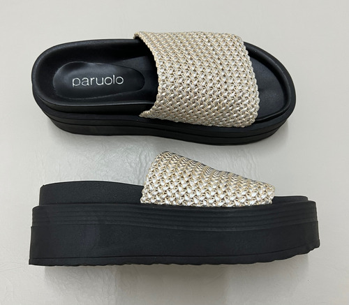 Paruolo Sandalia Dorada Plataforma (Usado)