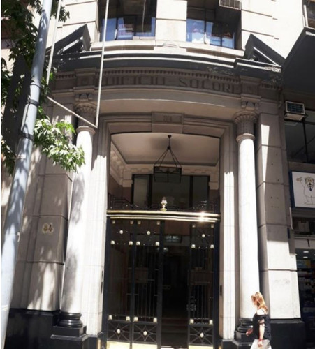 Imagen 1 de 4 de Oficina Ubicada En El Edificio Bandera