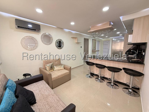 Alquilo Apartamento En Los Naranjos Humbold Lisbet Seijas #25-15809