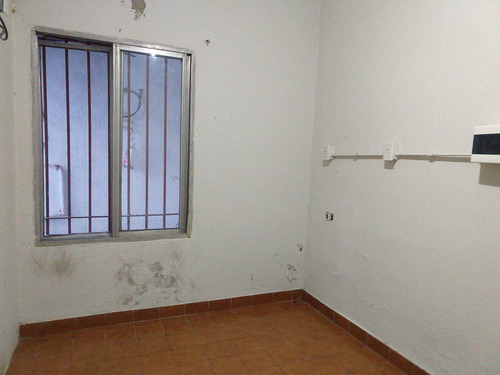 Vende Ph 5 Amb. Patio, Cochera Terraza