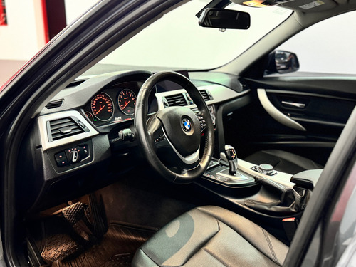 BMW Serie 3 2.0 320i Sedan Executive