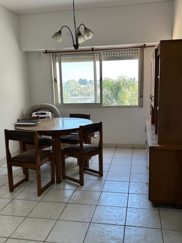 Departamento 50 M2 Cubiertos Con Balcon Cocina Separada Impecable