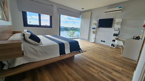 Venta Casa Puertos Vistas Con Muelle Privado