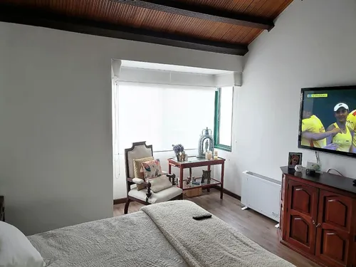 Casa En Venta En Alhambra. Cod V15001