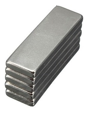 Imagem 2 de 6 de Imã De Neodímio / Super Forte / 30mm X 10mm X 3mm * 4 Peças