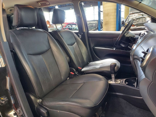 Imagem 13 de 15 de Nissan Grand Livina 1.8 Sl 16v
