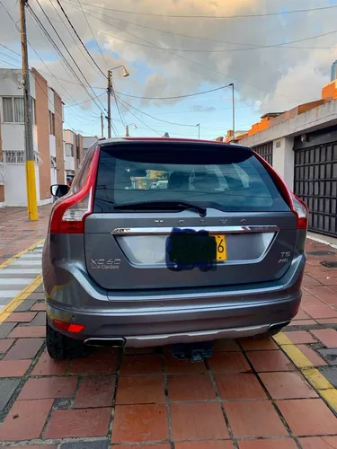 Volvo XC60 2.0 T5 Awd Summum