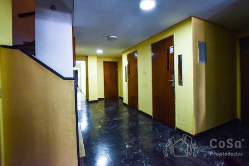 Venta Departamento 2 Dormitorios Con Cochera Retasado