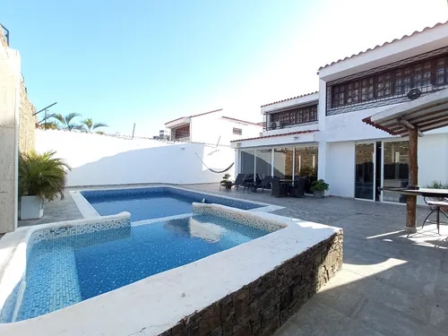 Moderna Casa En Jorge Coll