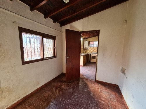 Imagen 4 de 7 de Chalet De 3 Ambientes En Ituzaingó Norte En Venta