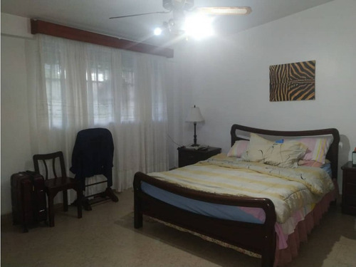 Casa Acogedora De Dos Niveles Urb Picott San Antonio De Los Altos