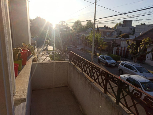 Venta Villa Sarmiento Ph Tipo Casa 5 Amb. En Dos Plantas- Sin Expensas - Terraza