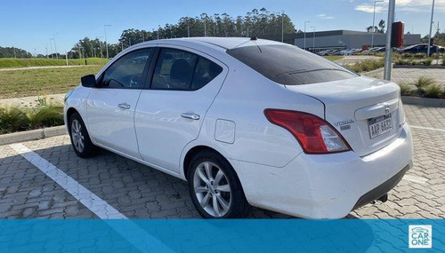 Nissan Versa Advance 1.6 2015