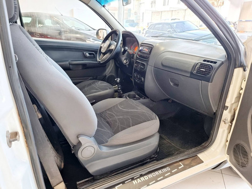 Imagem 8 de 8 de Fiat Strada 1.4 Mpi Hard Working Cs 8v Flex 2p Manual