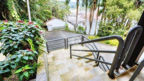Imagem 17 de 23 de Casa Com 4 Dormitórios, 325 M² - Venda Por R$ 1.600.000,00 Ou Aluguel Por R$ 8.000,00/ano - Centro (blumenau) - Blumenau/sc - Ca0329