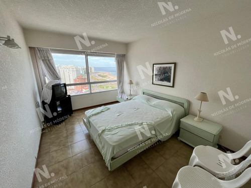 Imagen 17 de 26 de Peninsula 3d, 3 Baños, Balcon Cuenta Con Una Excelente Vista A Playa Mansa Y Brava. Consulte!!!!!! - Punta Del Este Peninsula