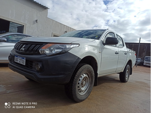 Mitsubishi L200 2.4 Cab Dob 4x4 2abag Abs Espejos Pr.caja