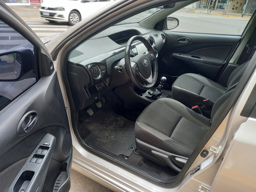 Toyota Etios 1.5 Xls