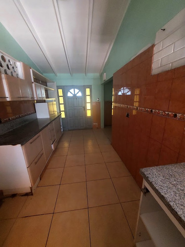 Excelente Casa En Calle O'higgins, Jardines De Santa María