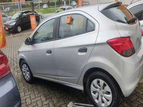 Imagem 8 de 9 de Chevrolet Onix 1.0 Mpfi Joy 8v Flex 4p Manual