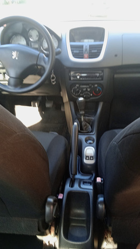 Peugeot 207 1.4 Xr Flex 5p