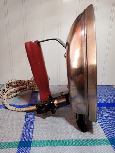Plancha Eléctrica Gesa / De 1948. (Usado)