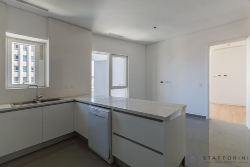 Departamento De 4 Ambientes Con Balcon Terraza Y Dependencia De Servicio Completa - Alvear Tower