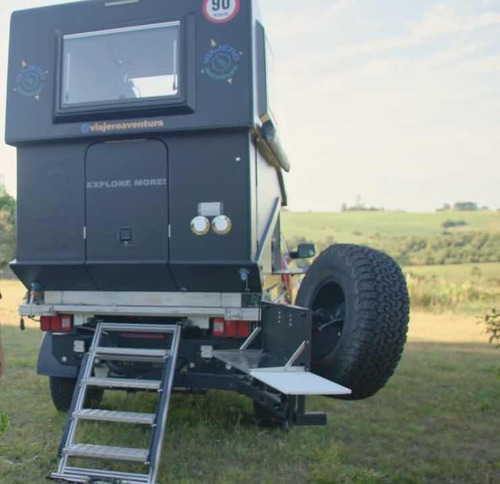 Doge Ram 2500 - Camper
