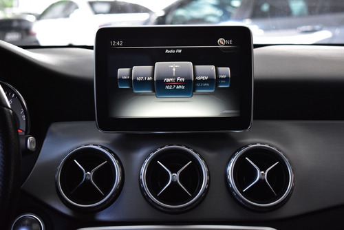 Imagen 10 de 15 de Mercedes Benz Gla250 1.6 Amg-line 211cv 2016 - Car Cash
