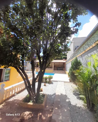 Oportunidade, Linda Casa Plana, Perto De Todo Tipo De Comérc